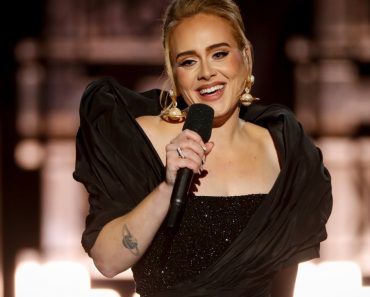 10 CRAZY THINGS YOU DIDN’T KNOW ABOUT ADELE